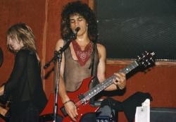 slash-warlock-80s-photo-from-club